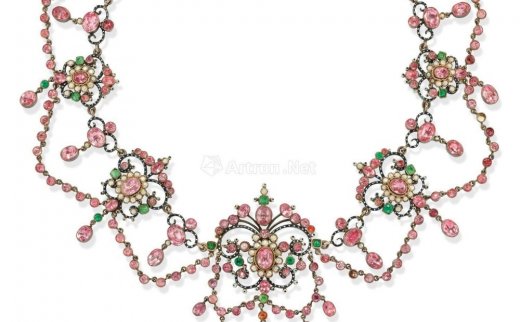 --                            0370 
                            19th Century An important silver，enamel，glass paste and pearl necklace，Russia