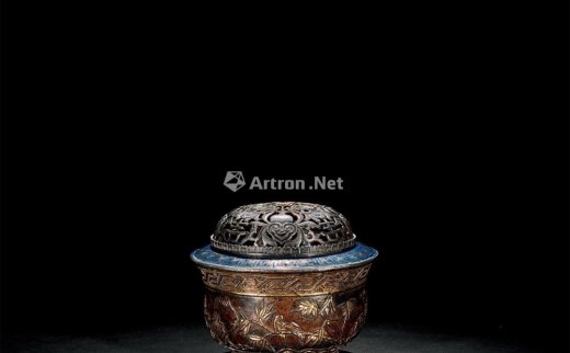 --                            6059 
                            明代 铜质鎏金碗银盖 -中国嘉德国际拍卖有限公司
